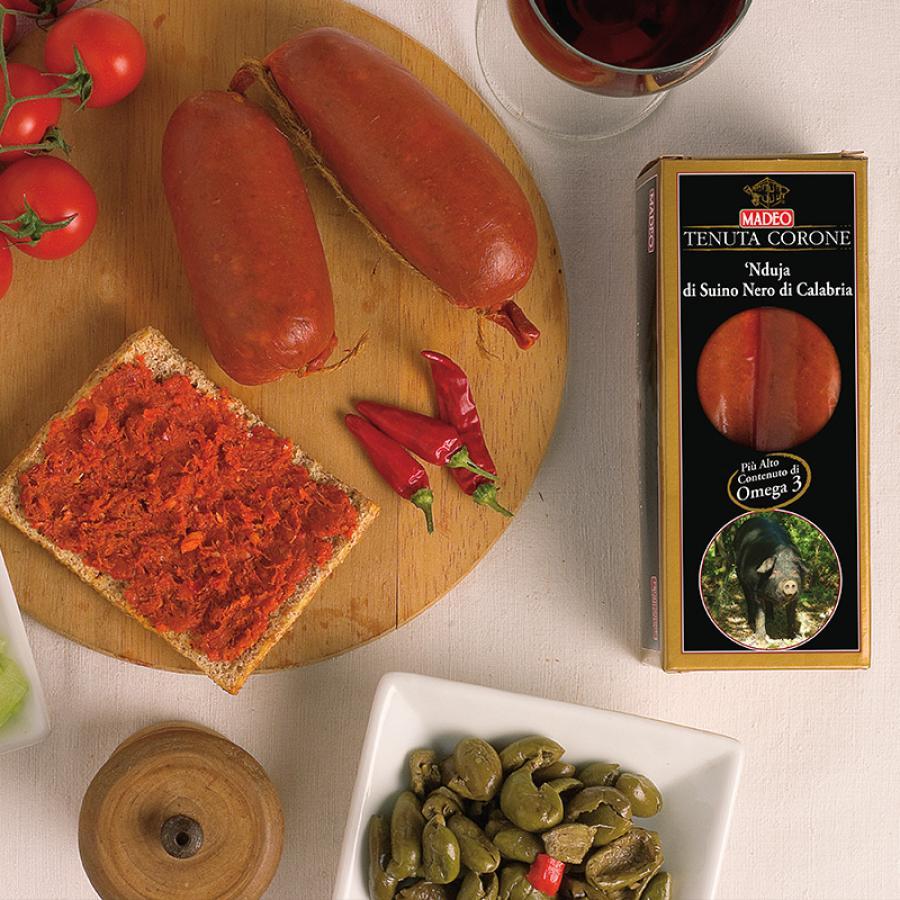 Madeo Industria Alimentare: 'Nduja im Darm - Suino Nero di Calabria
