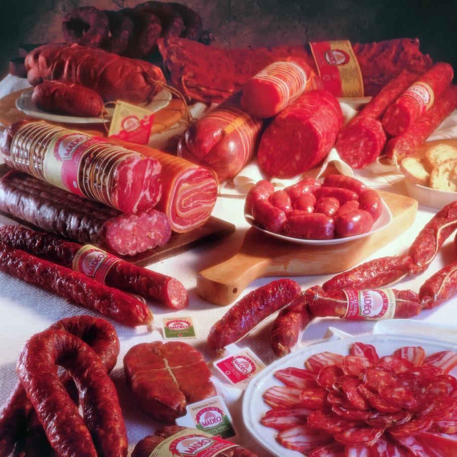 Madeo Industria Alimentare: Traditionelle Wurstwaren