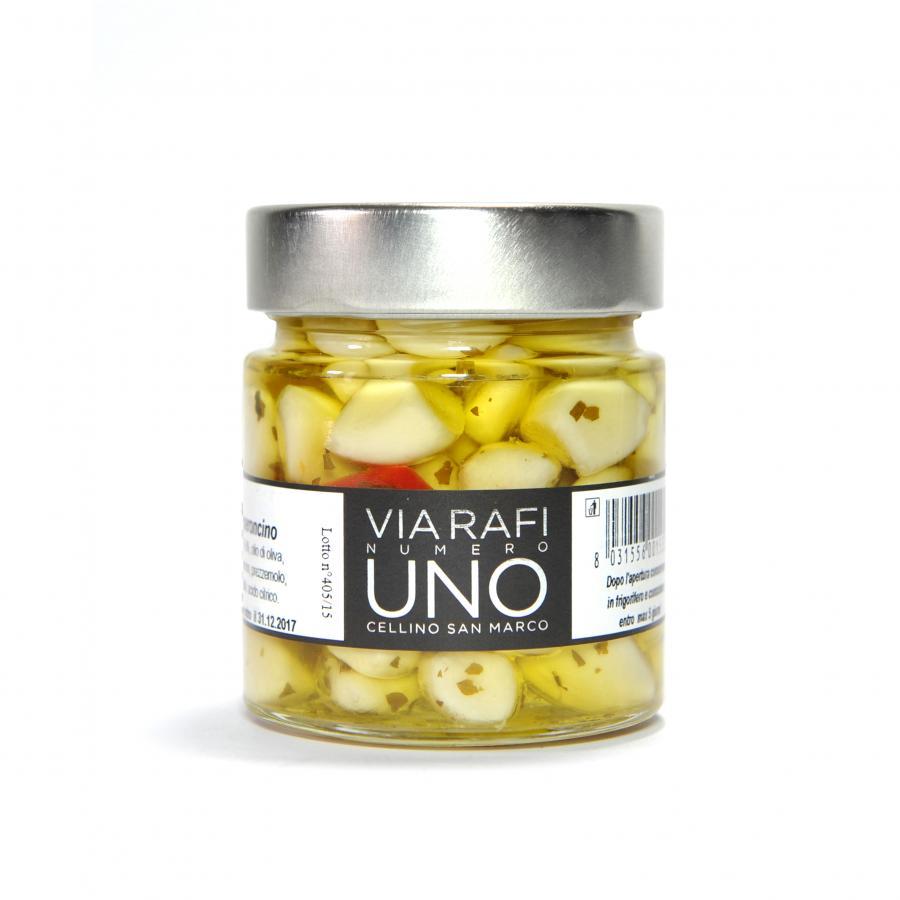 Via Rafi Numero Uno: Garlic, oil and hot pepper