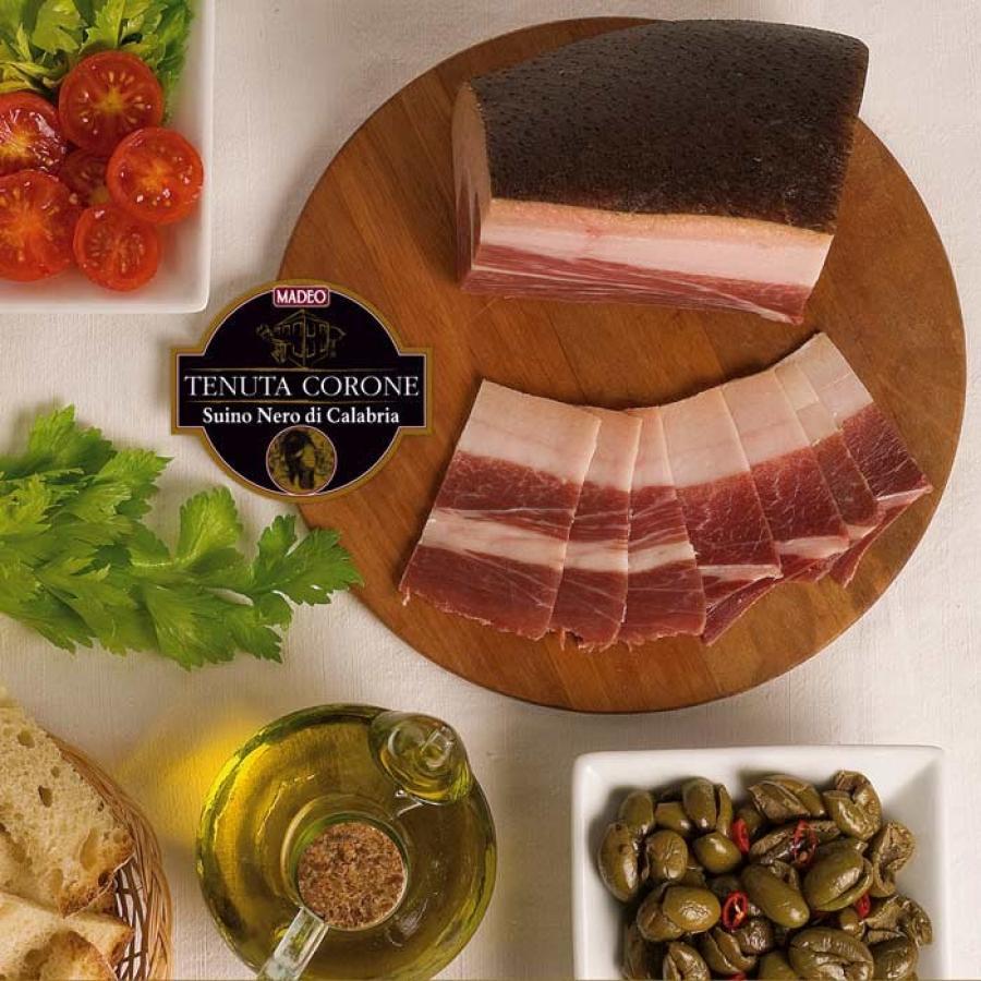 Madeo Industria Alimentare: Prosciutto from Black Pig