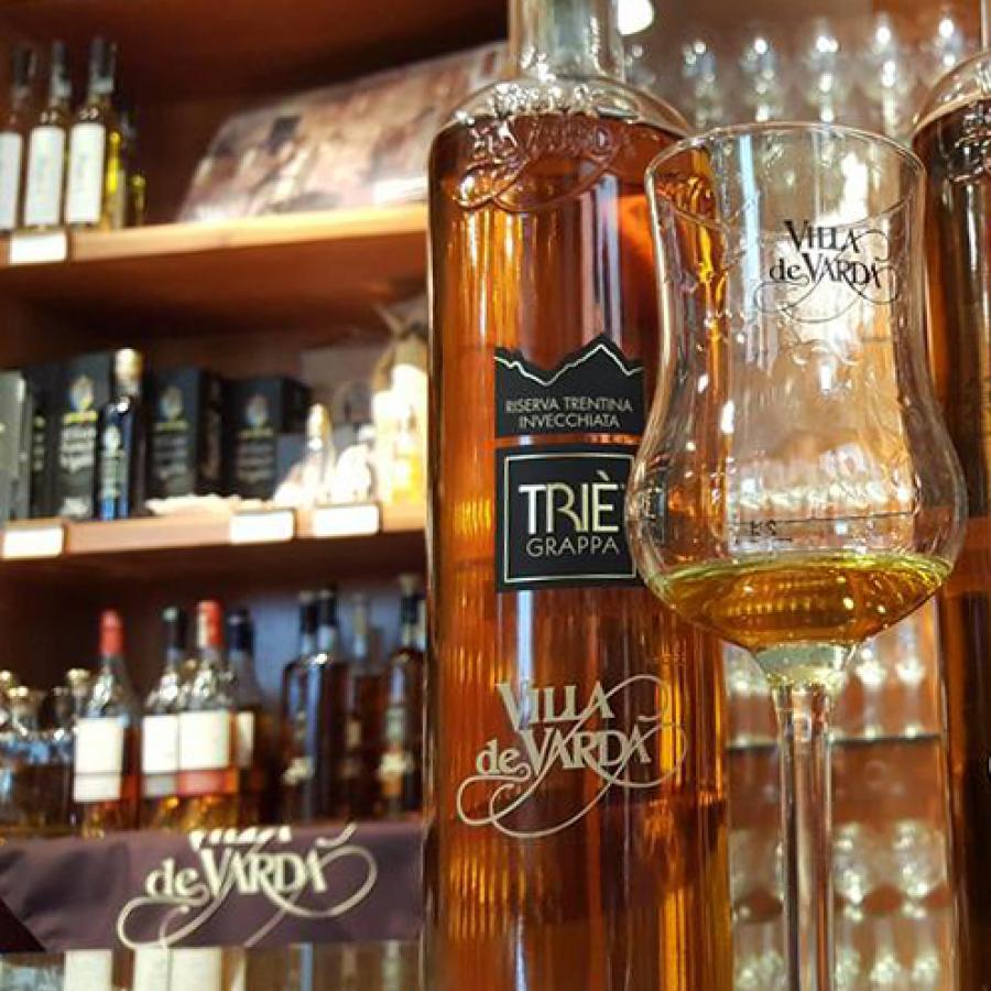 Villa de Varda: Grappa Riserva Triè